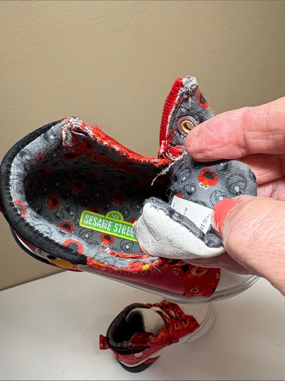 Kohl's Collab with Sesame Street Elmo Red & White Kids High-Top Sneakers, Zipper